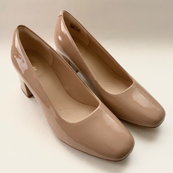 Clarks Sheer 55 Praline Patent Court Shoes Nude Leather Block Heel Pumps 7.5 - Picture 8 of 16